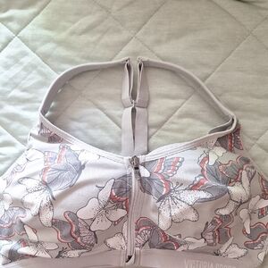 NWOT Victoria Secret Sport Women's Floral Sports Bra - Gray and Pink